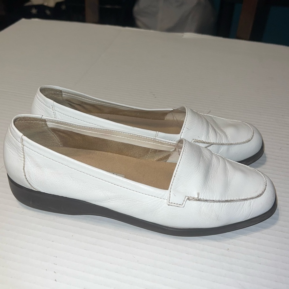 Easy Spirit White Leather Slip On Loafers‎ Comfort Casual Shoes